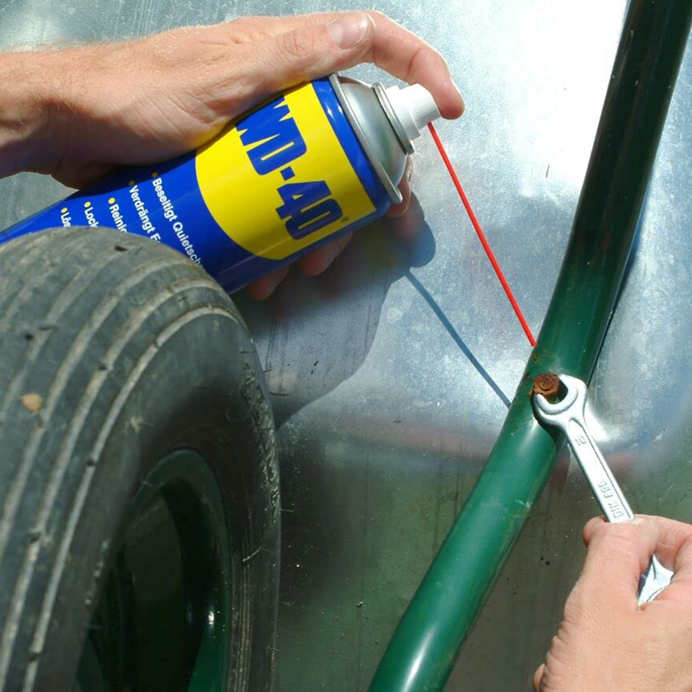 spray-wd-40-tray-prodotto-multifunzione-39406-uso-torricella-ferramenta.png