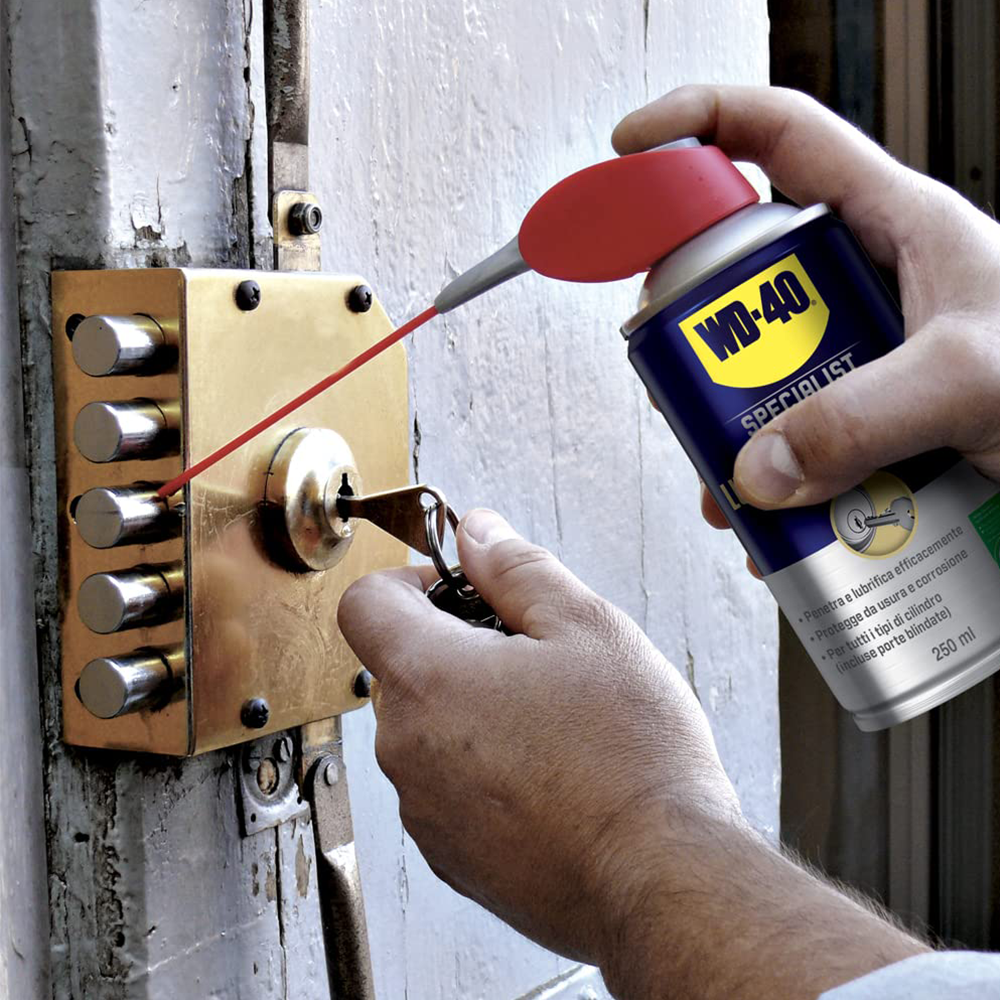 spray-wd40-serrature-39308-utilizzo-torricella-ferramenta.png