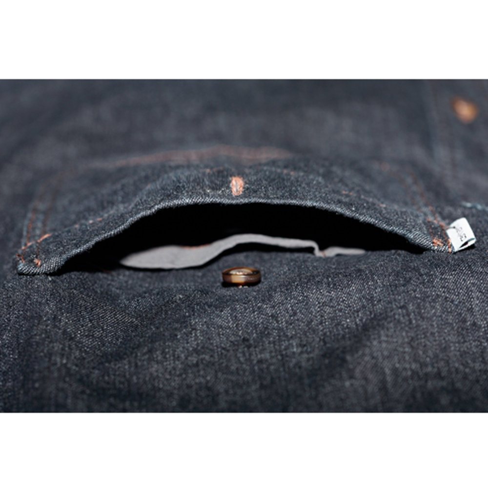 102257-camicia-carhartt-dettaglio-tasca-interno.png